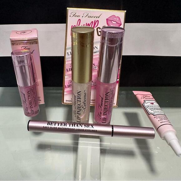 Too Faced Makeup Set - Picture 2 of 3